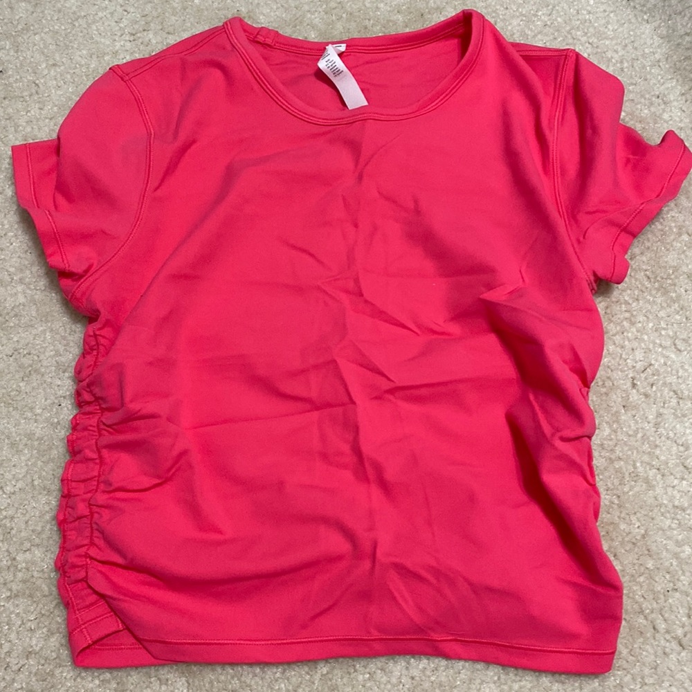 Never worn lululemon all it takes short sleeve in lipgloss